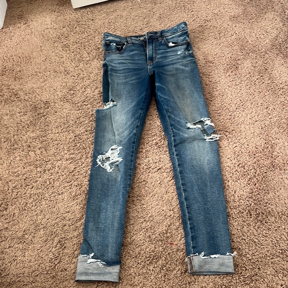 American eagle ripped skinny jeans